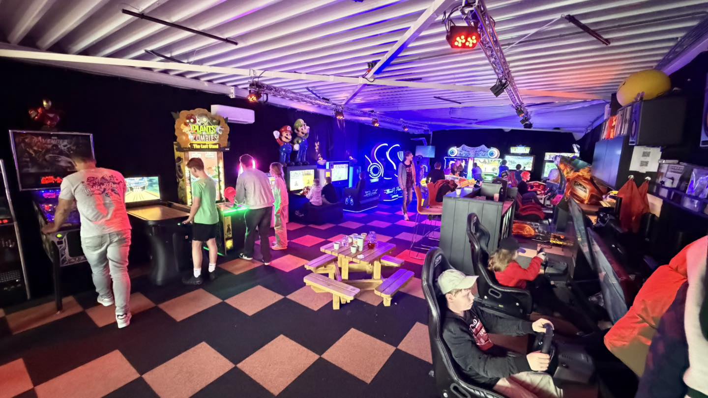 vr-arcade-gamehal-lounge-leusden