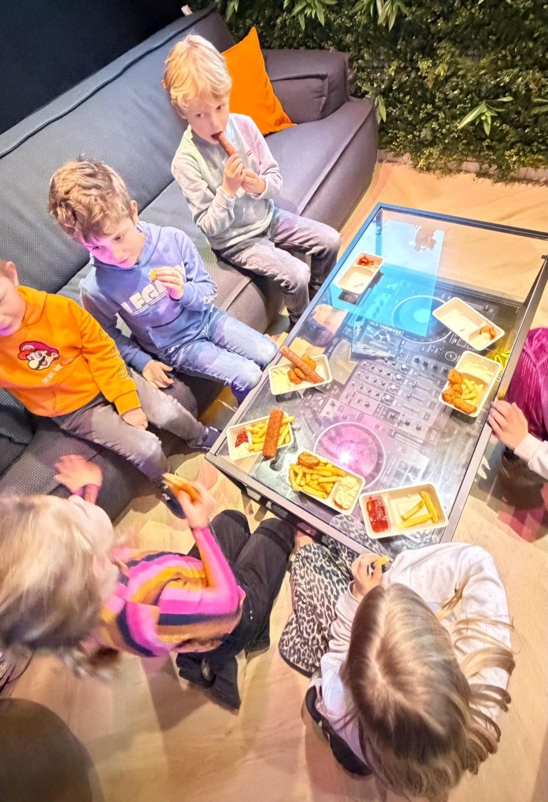 kinderfeestjes-patat-eten